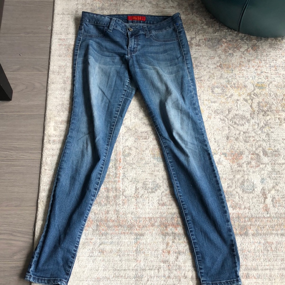 2 pairs of jeans
